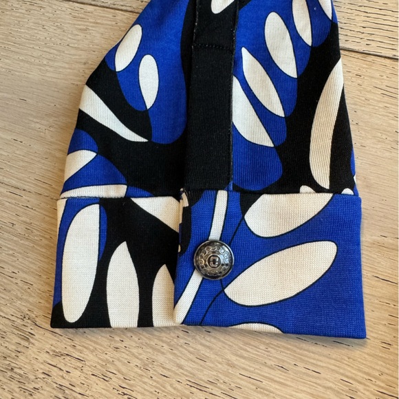 DIANE VON FURSTENBERG Celeste Wrap Romper. Size: 10. - Picture 5 of 7